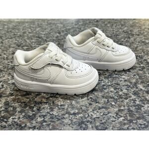 Nike Toddler's Force 1 Low EasyOn TD Sneakers CD4 Triple White FN0236-111 US: 5C